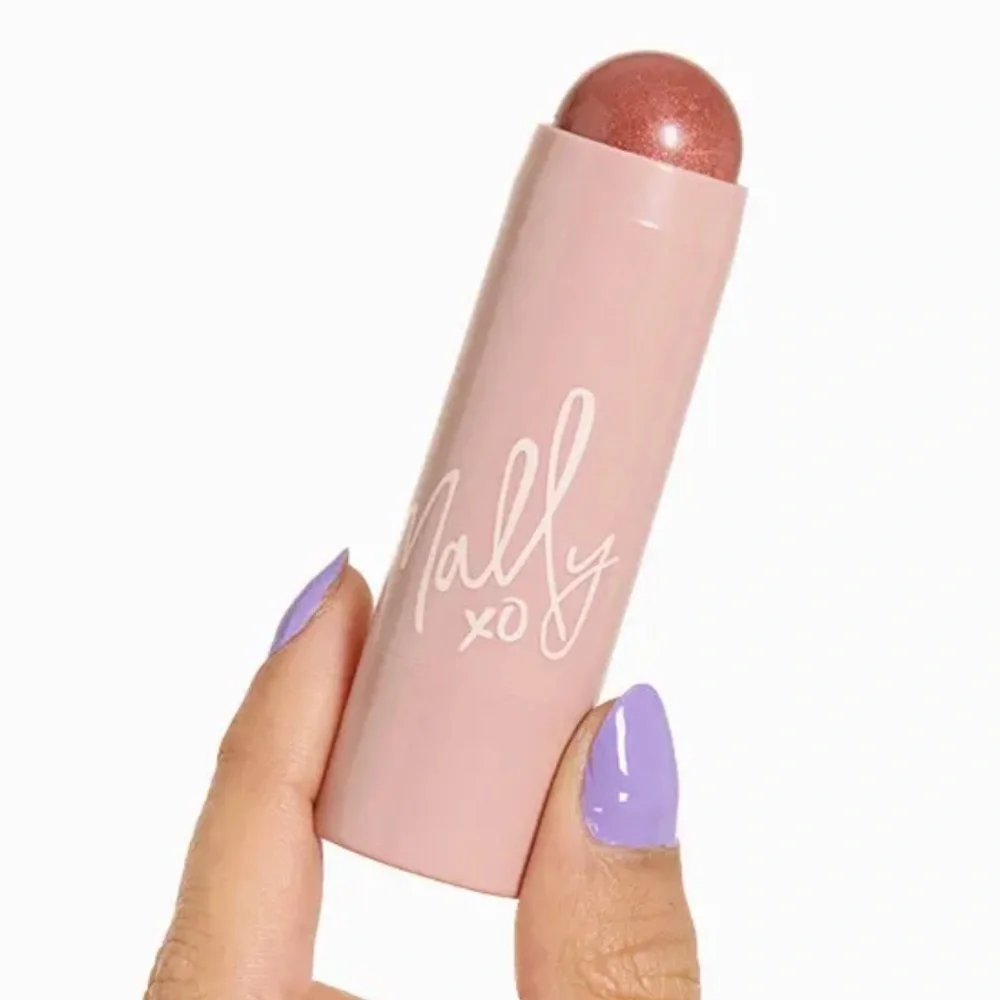 Mally Beauty Shimmer Shape & Glow Plus Face Defining Stick in On The Mauve 6.5g